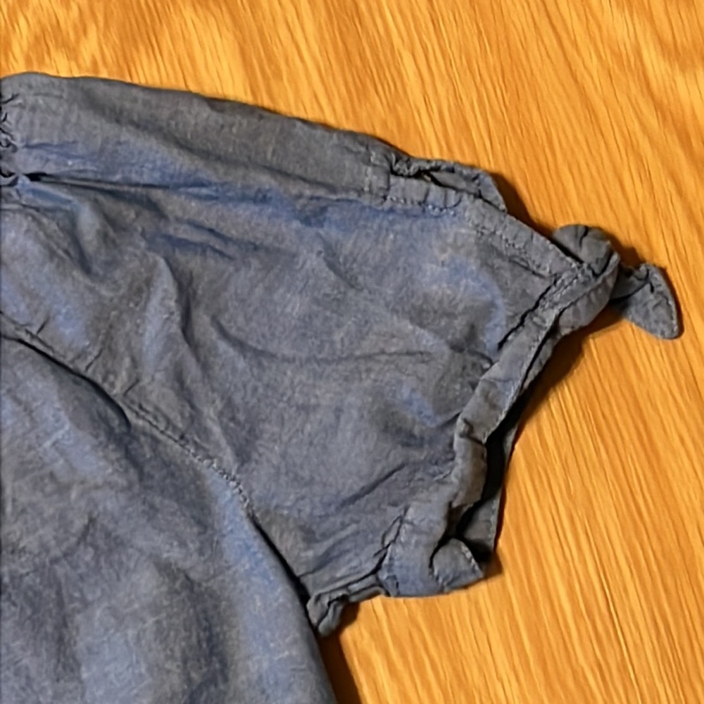H&M Chambray Crop Top, size 11-12 - Picture 2 of 5